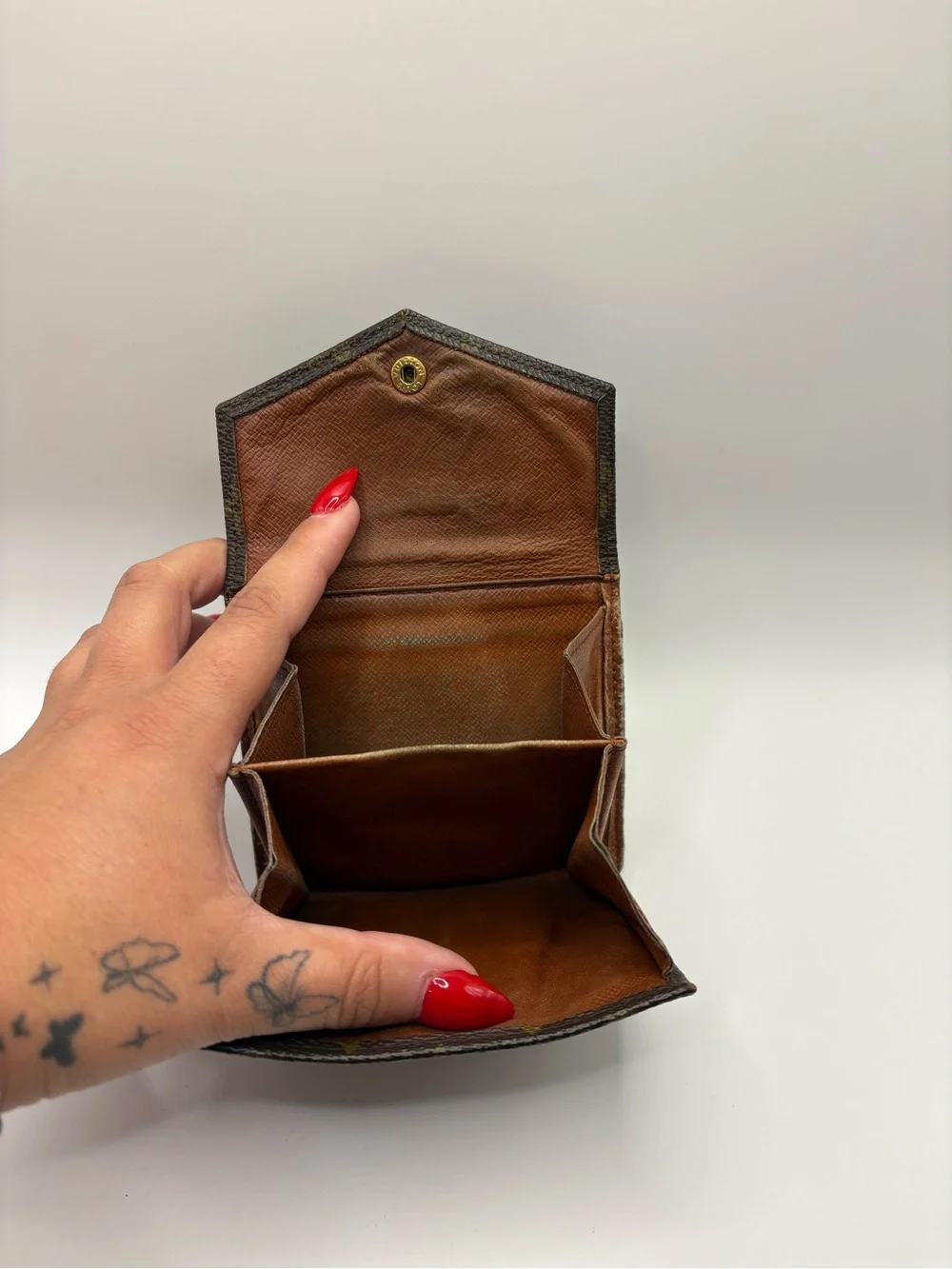 Louis Vuitton compact envelope